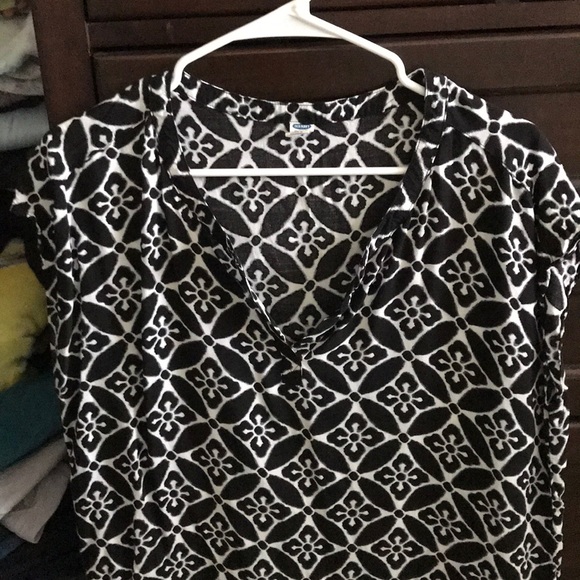 Top - Picture 3 of 4